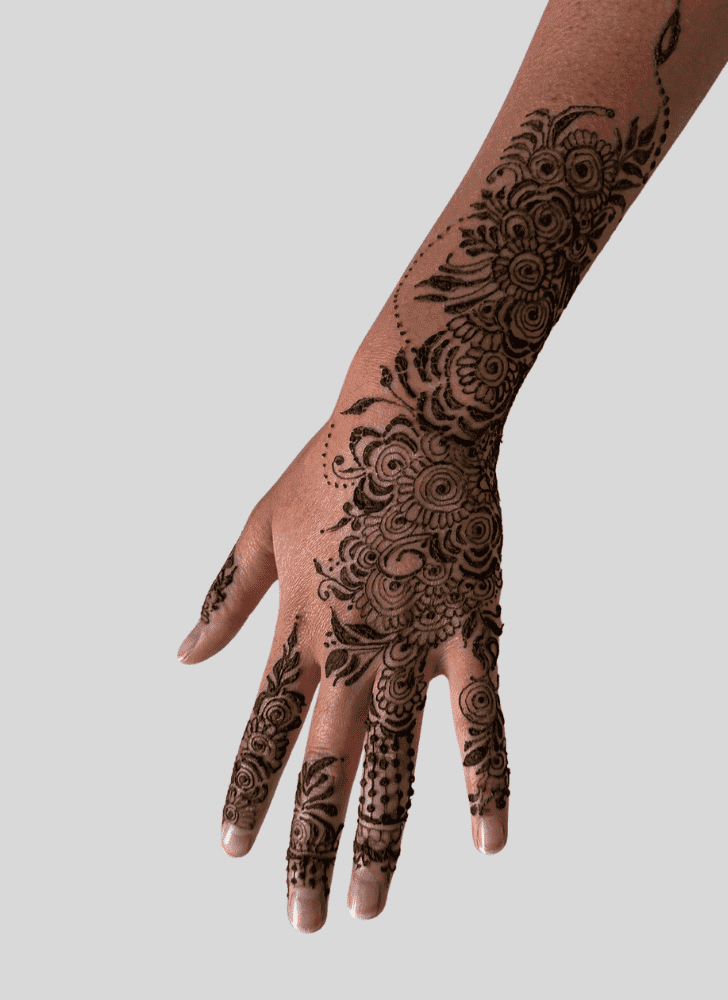 Dazzling Artistic Henna Design