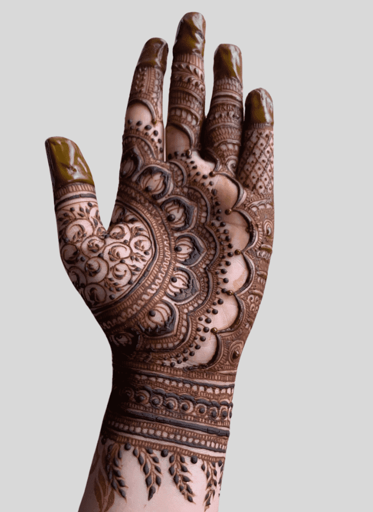 Good Looking Artistic Henna Design