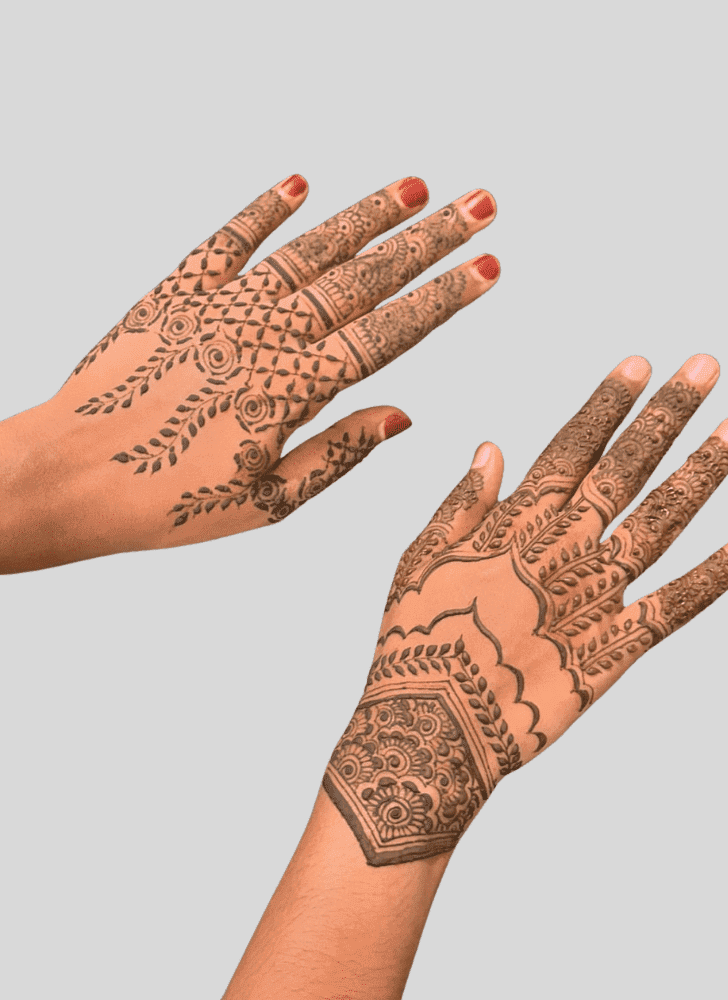 Graceful Artistic Henna Design