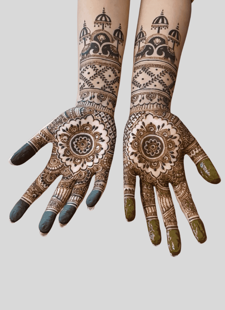 Ideal Artistic Henna Design