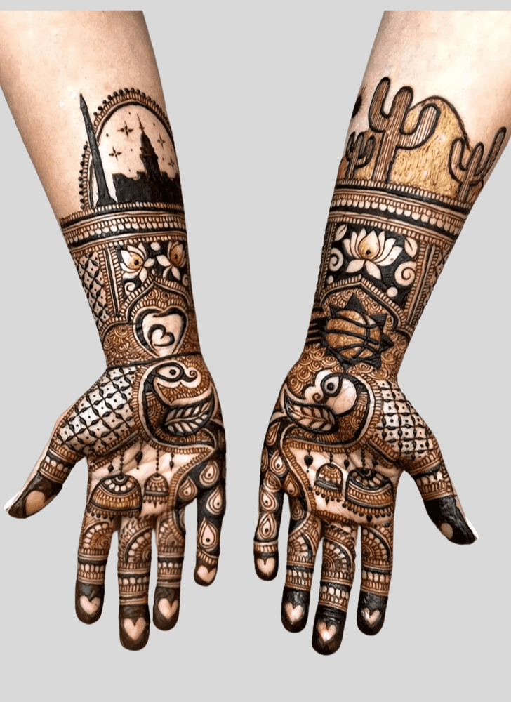 Resplendent Artistic Henna Design