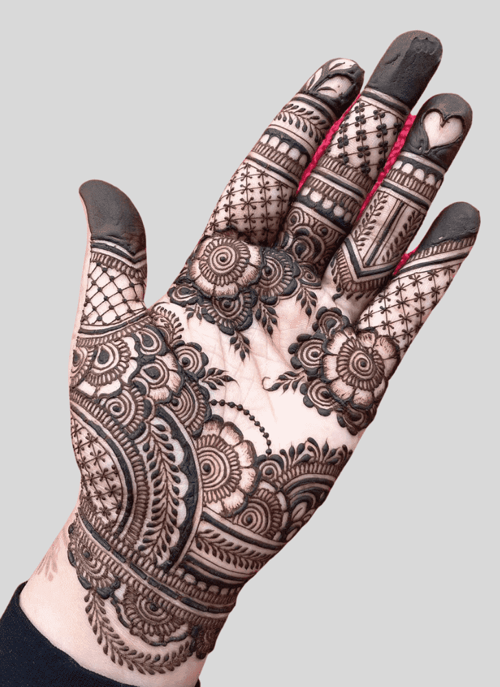 Good Looking Artists Henna Design