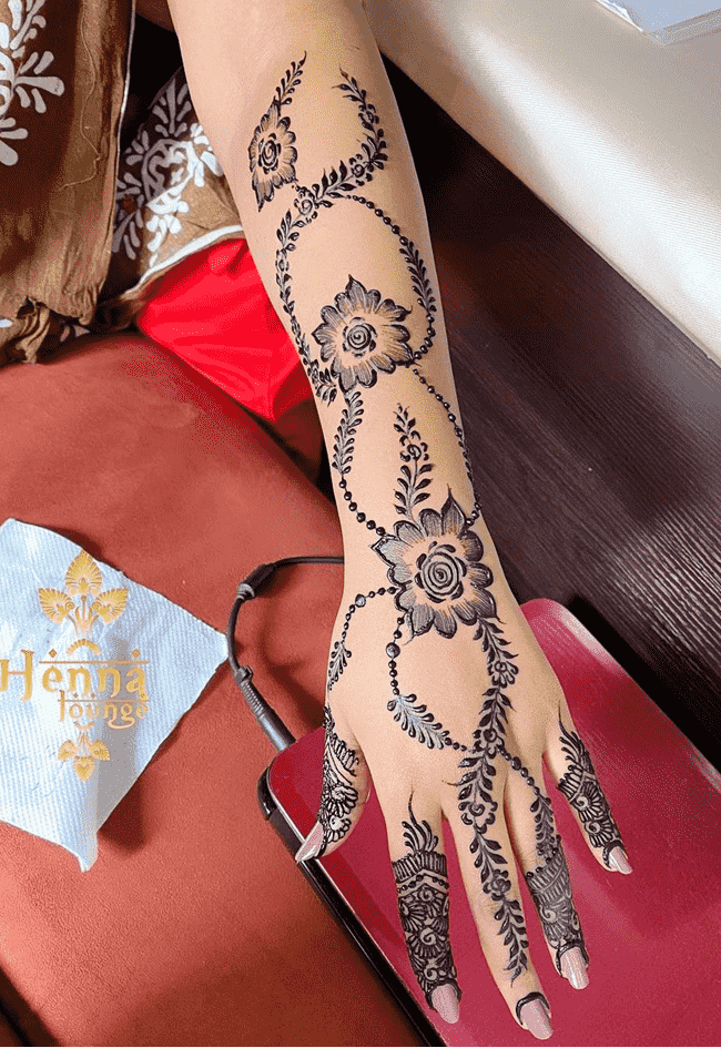 Lovely Aurangabad Mehndi Design