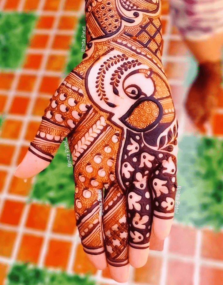 Enthralling Austria Henna Design