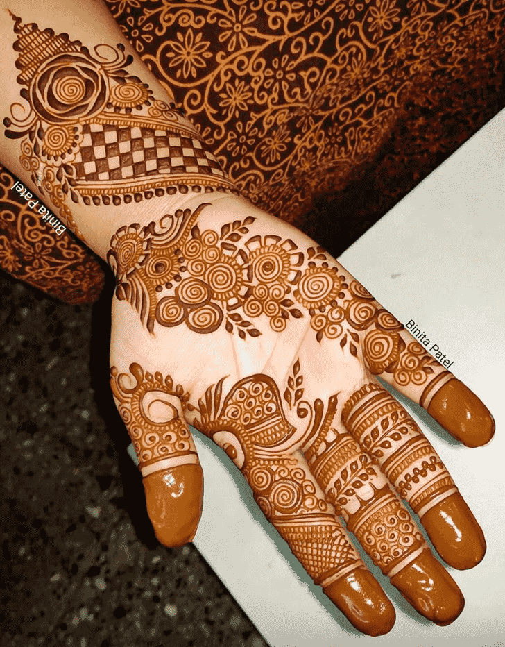 Fascinating Austria Henna Design