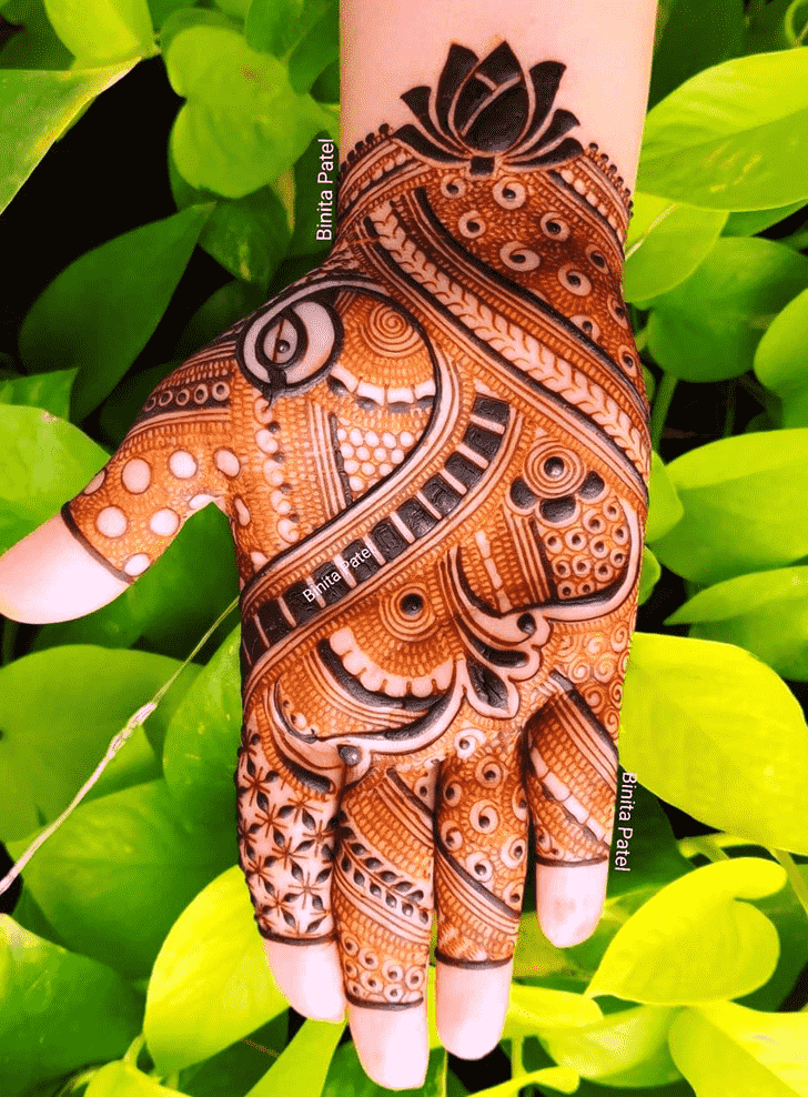 Mesmeric Austria Henna Design