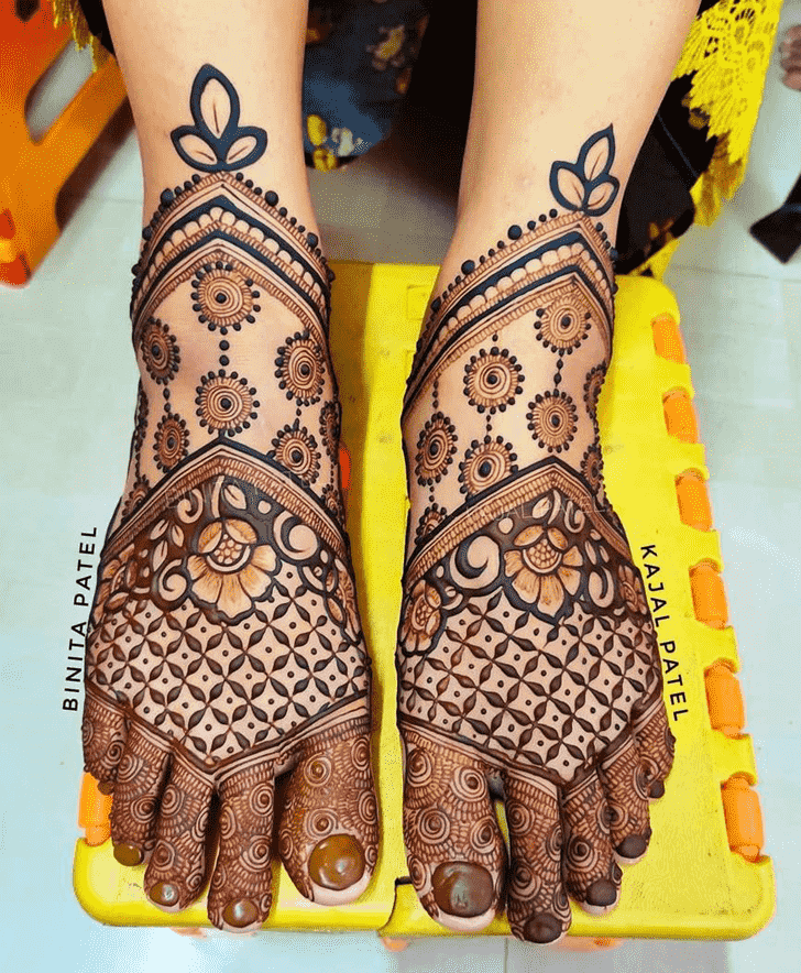 Radiant Austria Henna Design