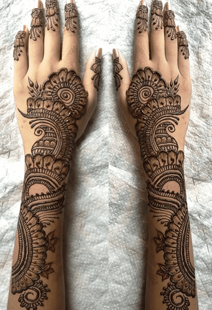 Good Looking Awesome Henna Design