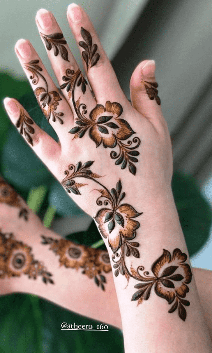 Refined Awesome Henna Design