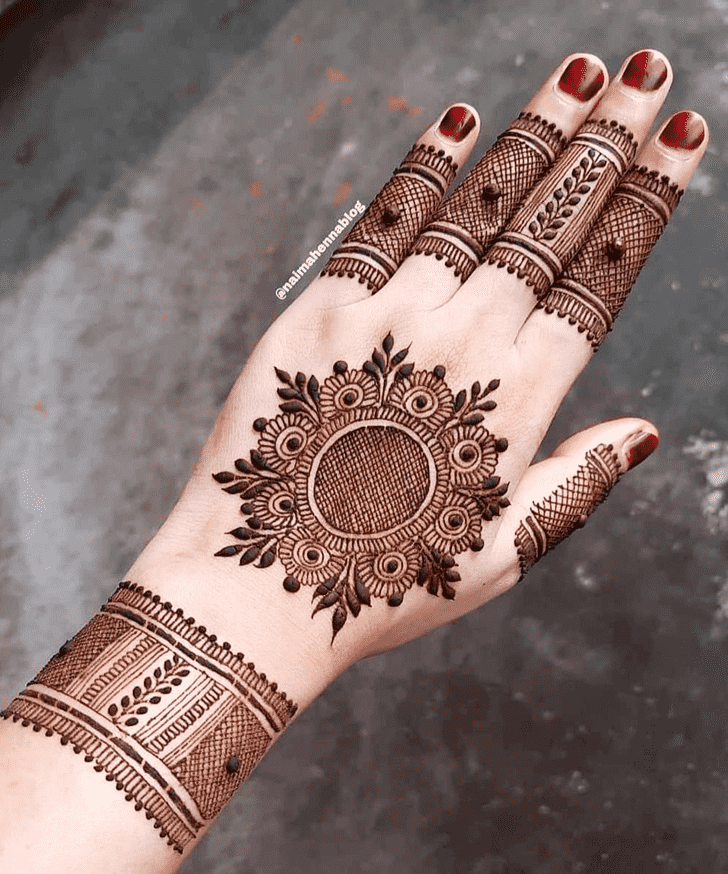 Splendid Awesome Henna Design
