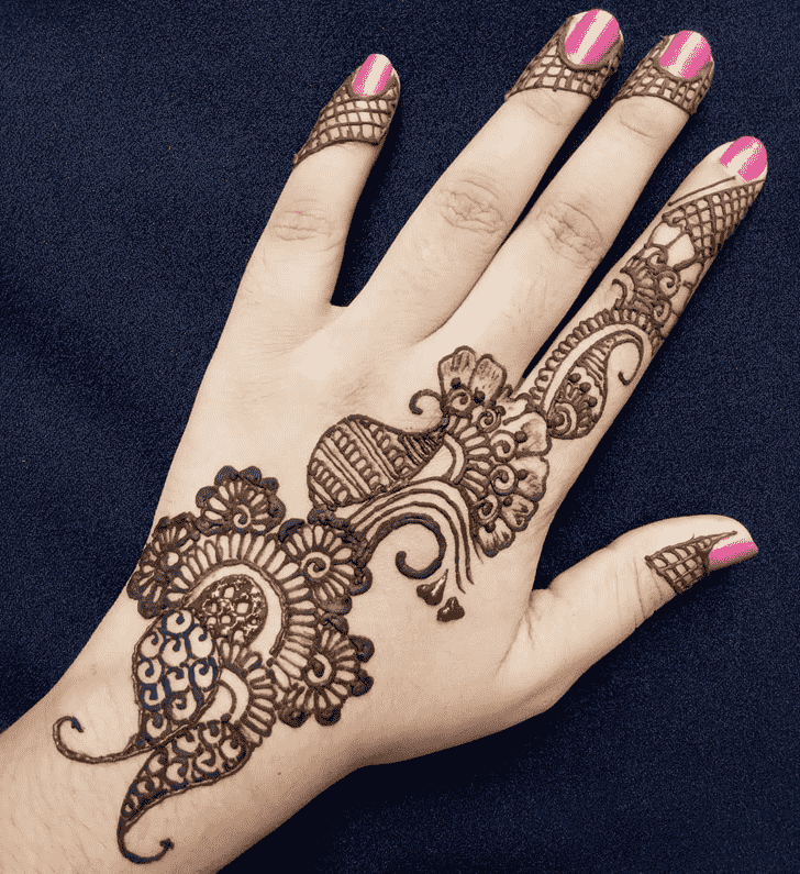 Appealing Back Hand Henna Design