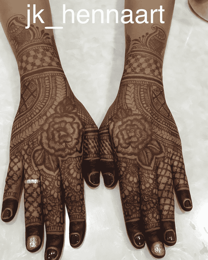 Refined Badghis Henna Design