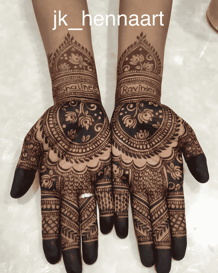 Slightly Badghis Henna Design