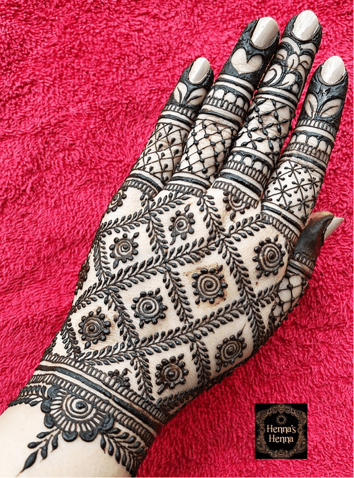 Wonderful Bahawalpur Mehndi Design