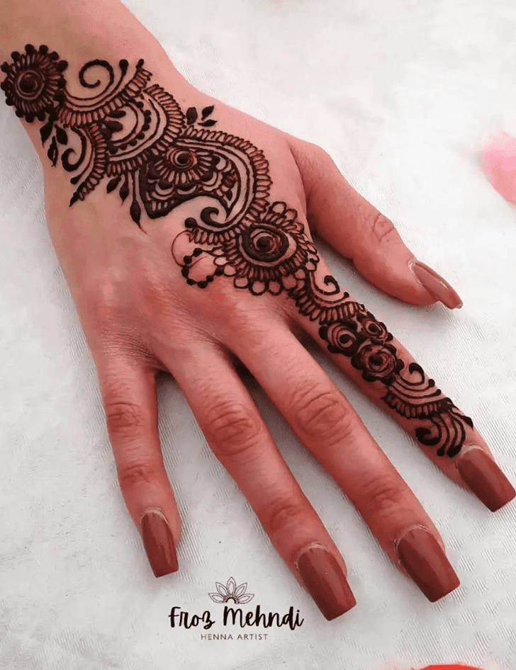 Alluring Bamyan Henna Design