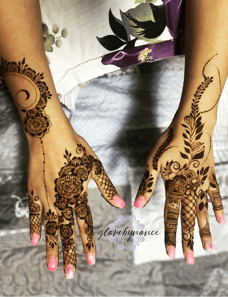 Comely Bamyan Henna Design