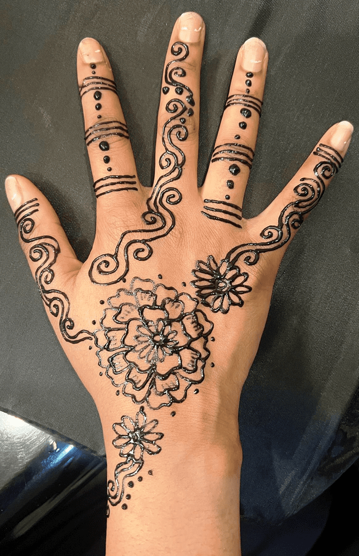 Fascinating Bamyan Henna Design