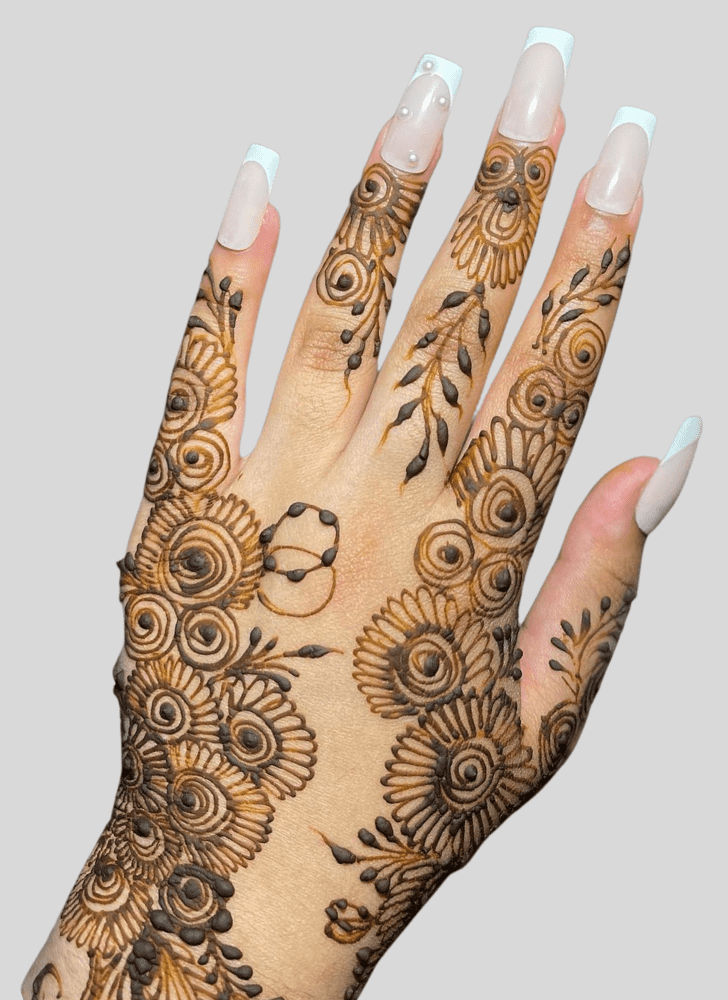 Pleasing Banarasi Henna Design