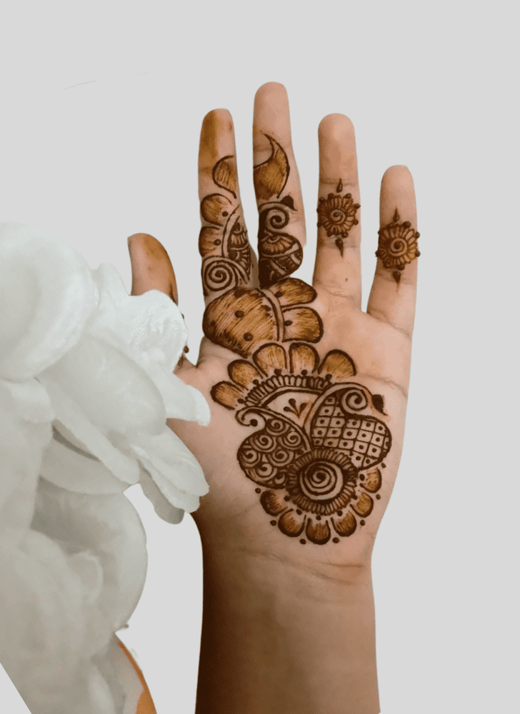 Ravishing Banarasi Henna Design