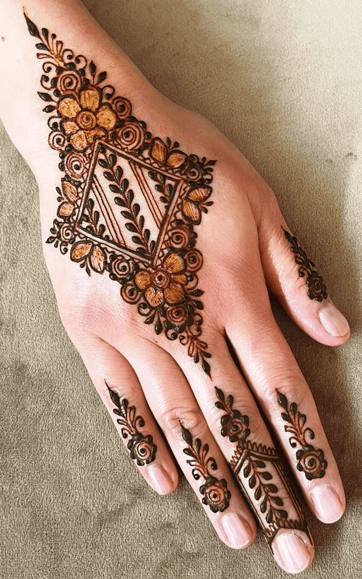 Pleasing Beautiful Easy Henna Design