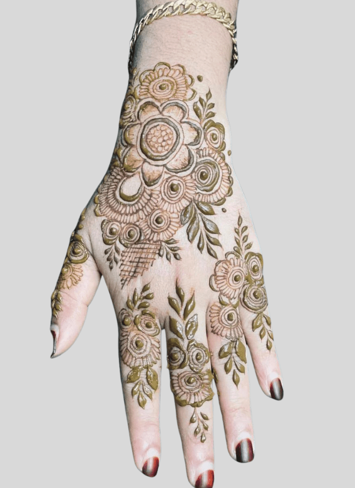 Comely Beauty Henna Design