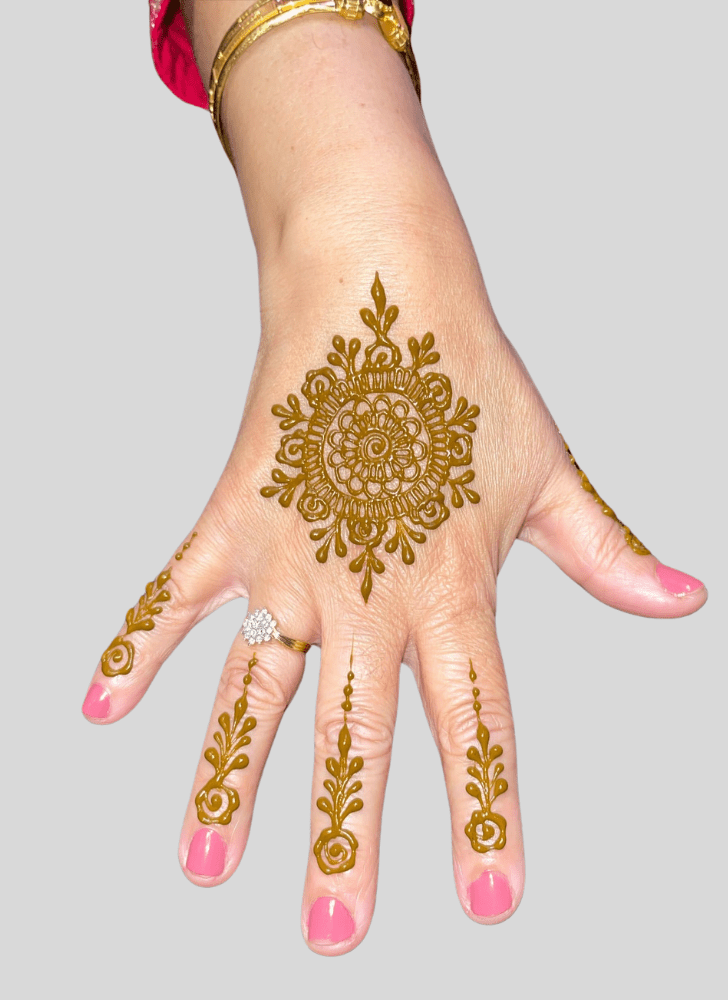 Excellent Beauty Henna Design