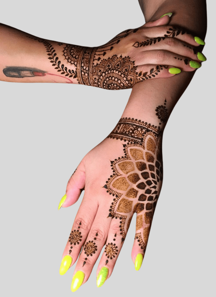 Fetching Beauty Henna Design