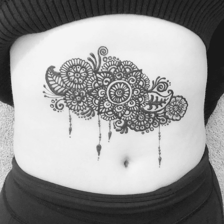 Captivating Belly Button Henna Design