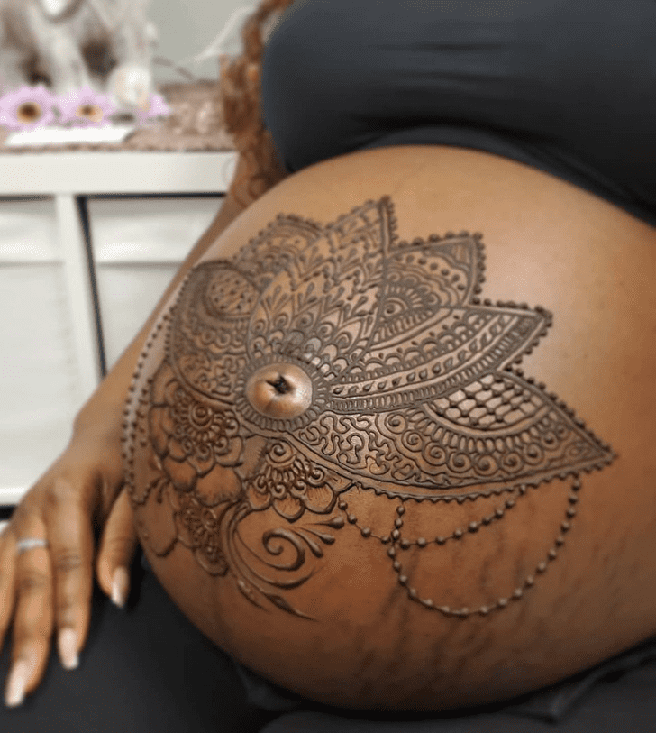 Comely Belly Button Henna Design