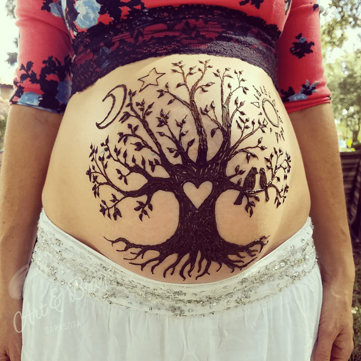 Marvelous Belly Button Henna Design