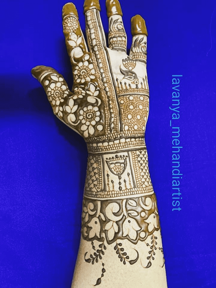 Gorgeous Bengali Henna Design