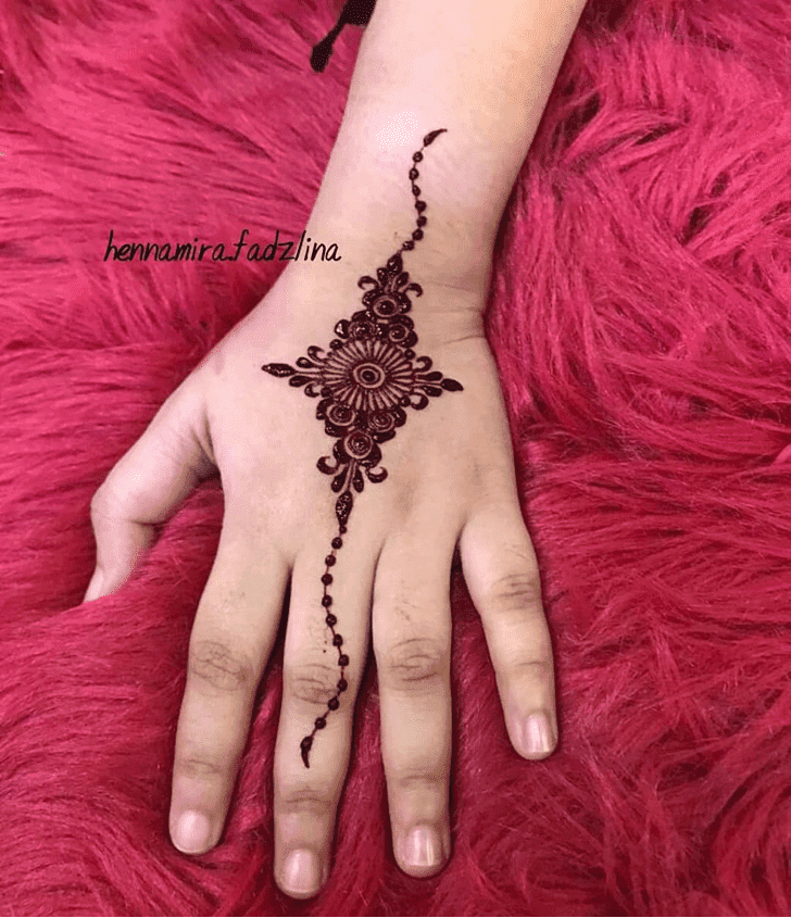 Splendid Bhai Dooj Henna Design