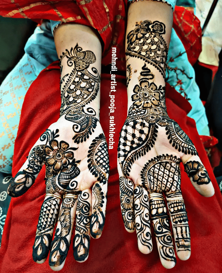 Good Looking Bhai Dooj Special Henna Design