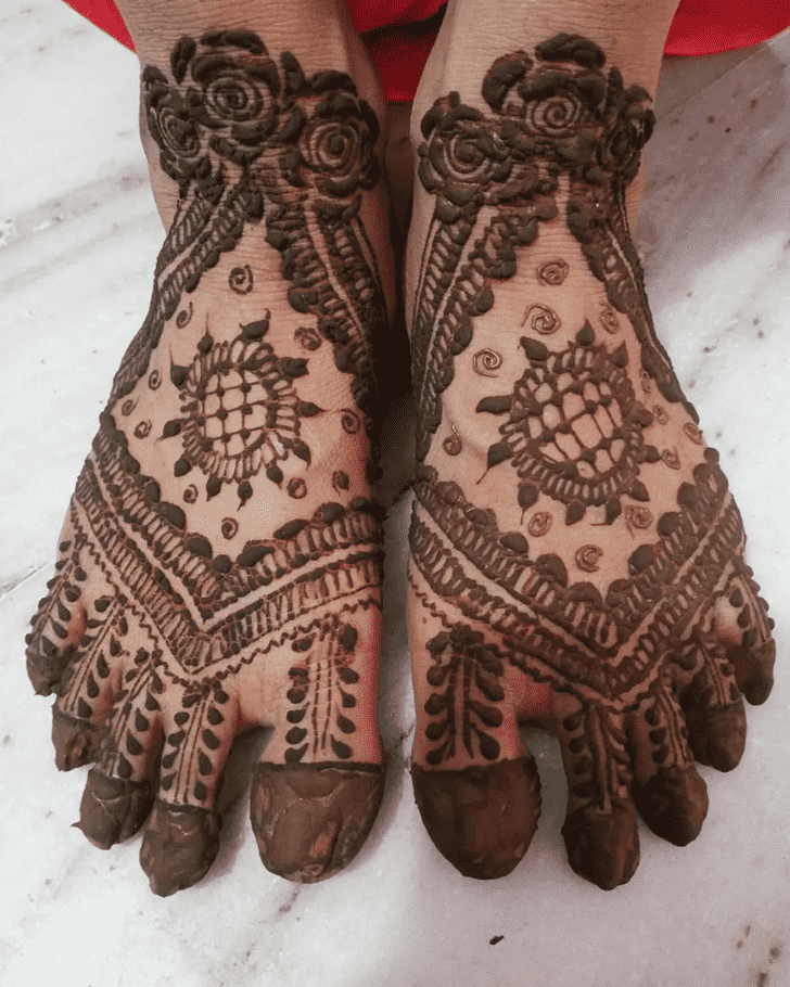 Grand Bhai Dooj Special Henna Design