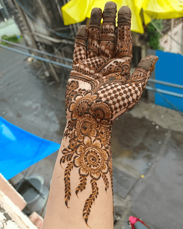 Magnetic Bhai Dooj Special Henna Design