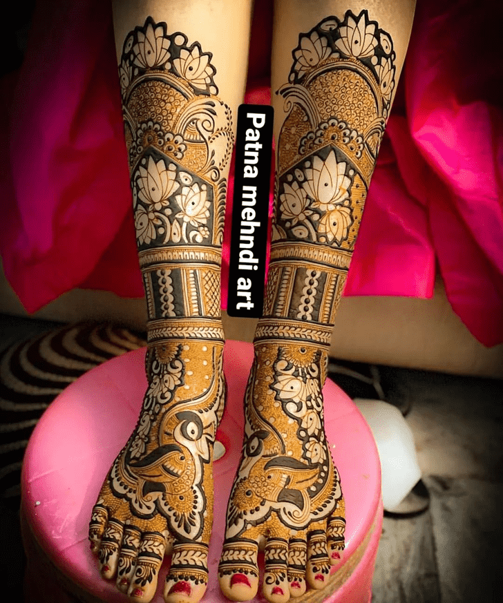 Ravishing Bhai Dooj Special Henna Design