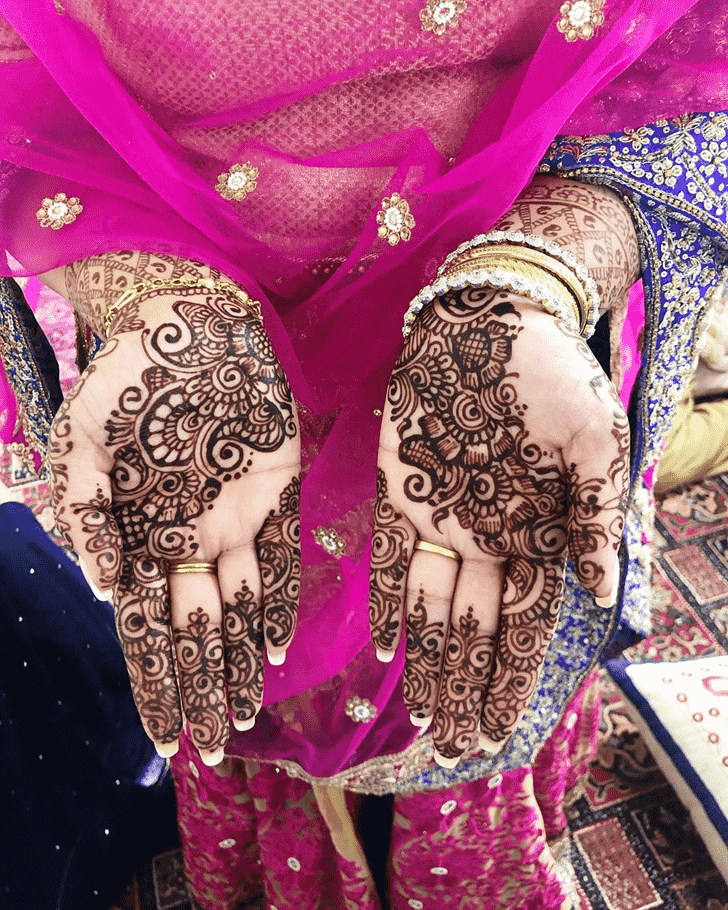 Mesmeric Bhopal Henna Design