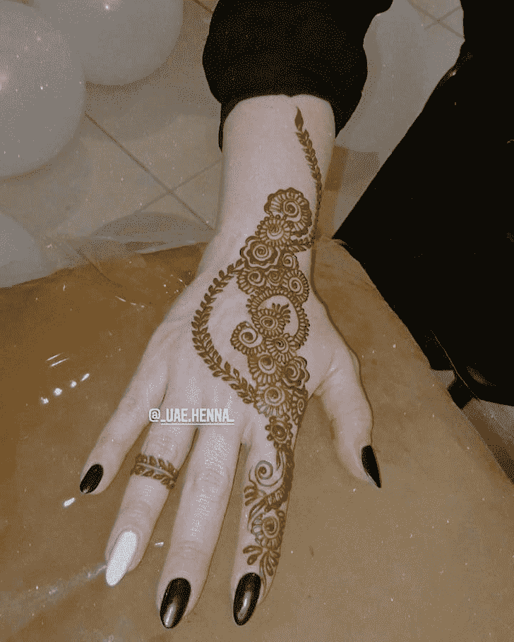 Pretty Bhubaneswar Henna Design