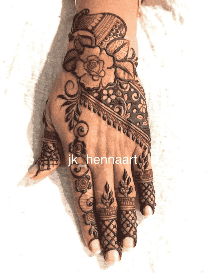 Admirable Bhuj Mehndi Design