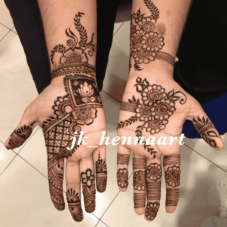 Bewitching Bhuj Henna Design