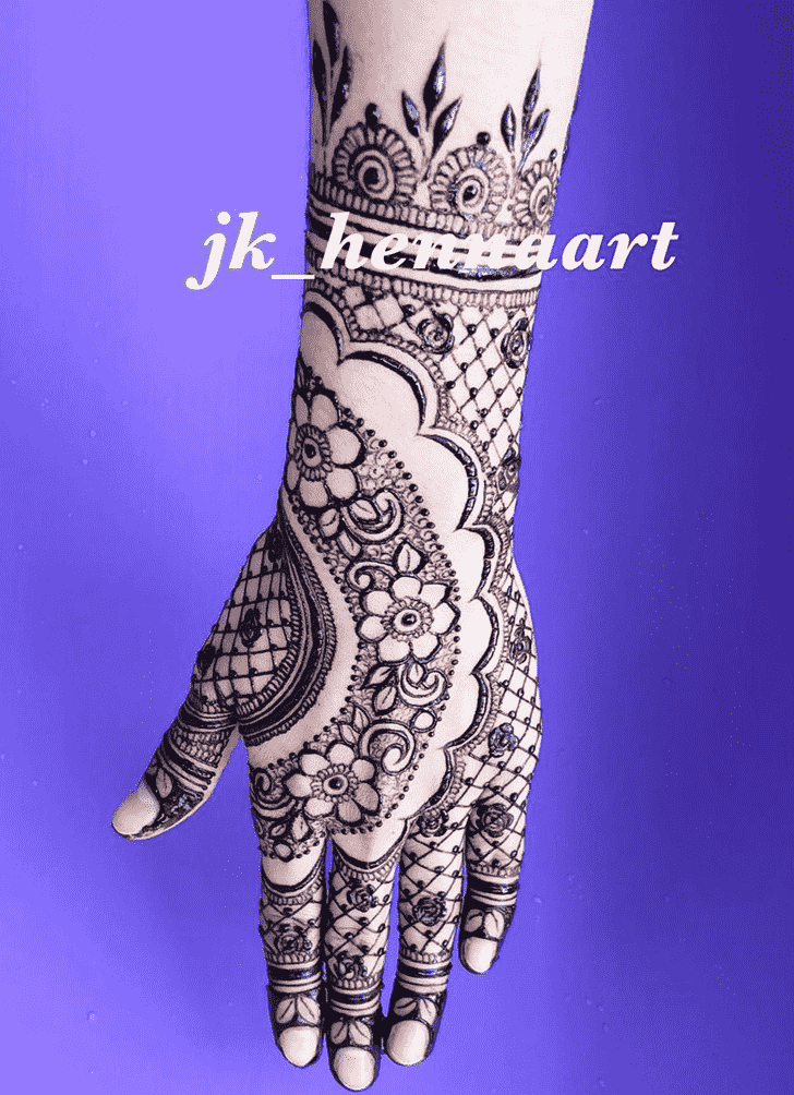 Classy Bhuj Henna Design