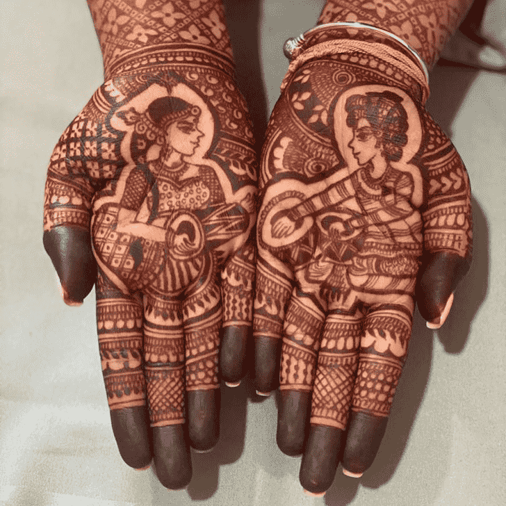 Inviting Bhuj Henna Design