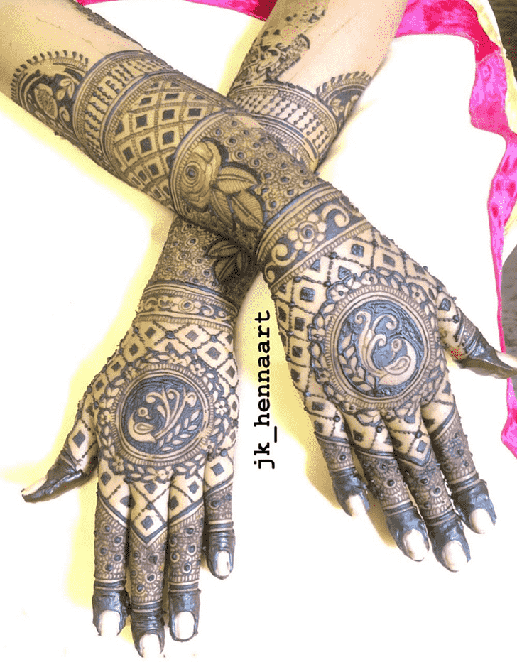 Magnificent Bhuj Henna Design