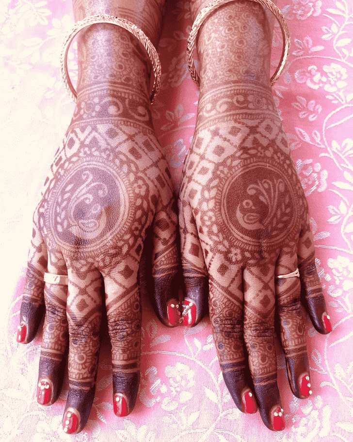 Pleasing Bhuj Henna Design