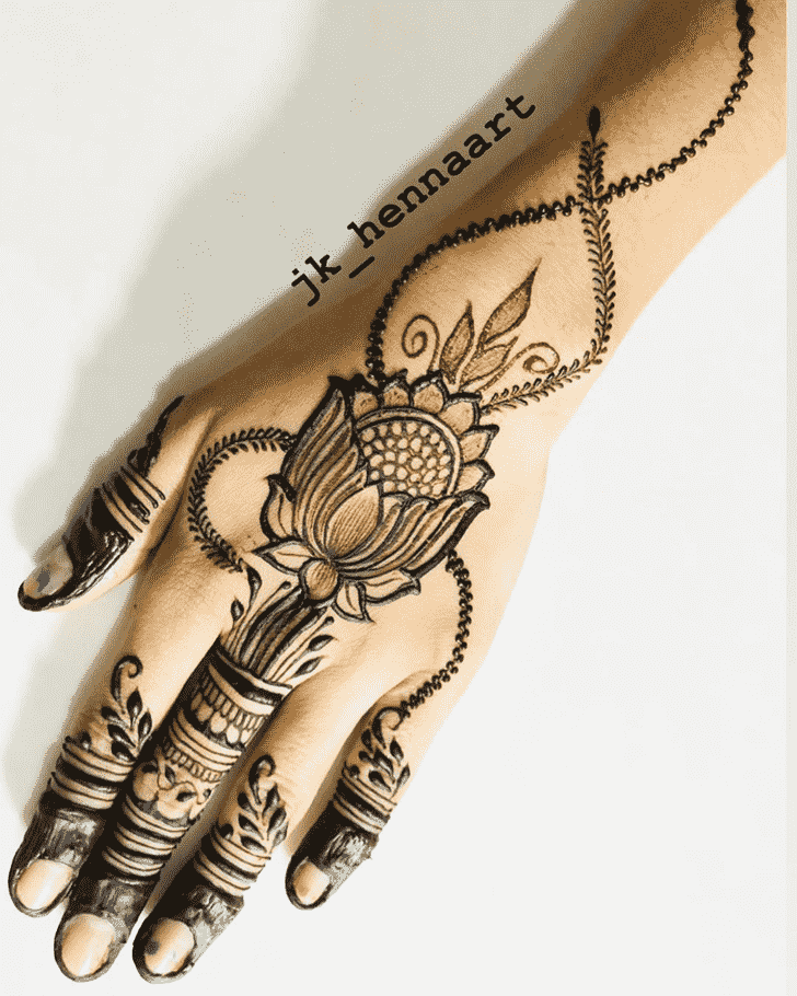 Ravishing Bhuj Henna Design