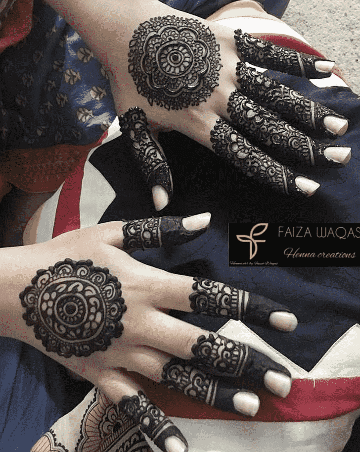 Good Looking Bogra Henna Design