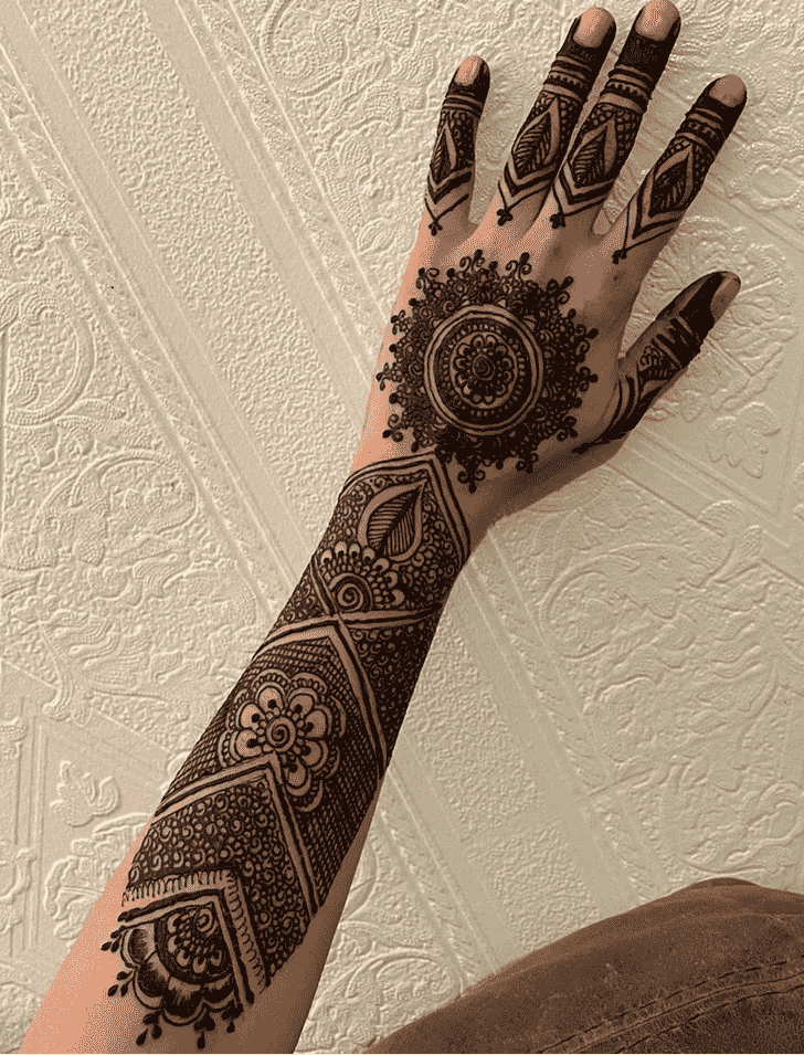 Gorgeous Bogra Henna Design