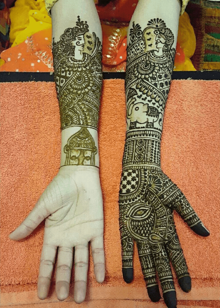 Enticing Bombay Style Henna Design