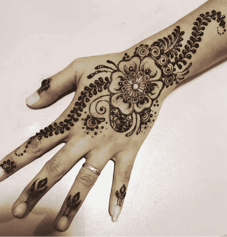 Graceful Boston Henna Design