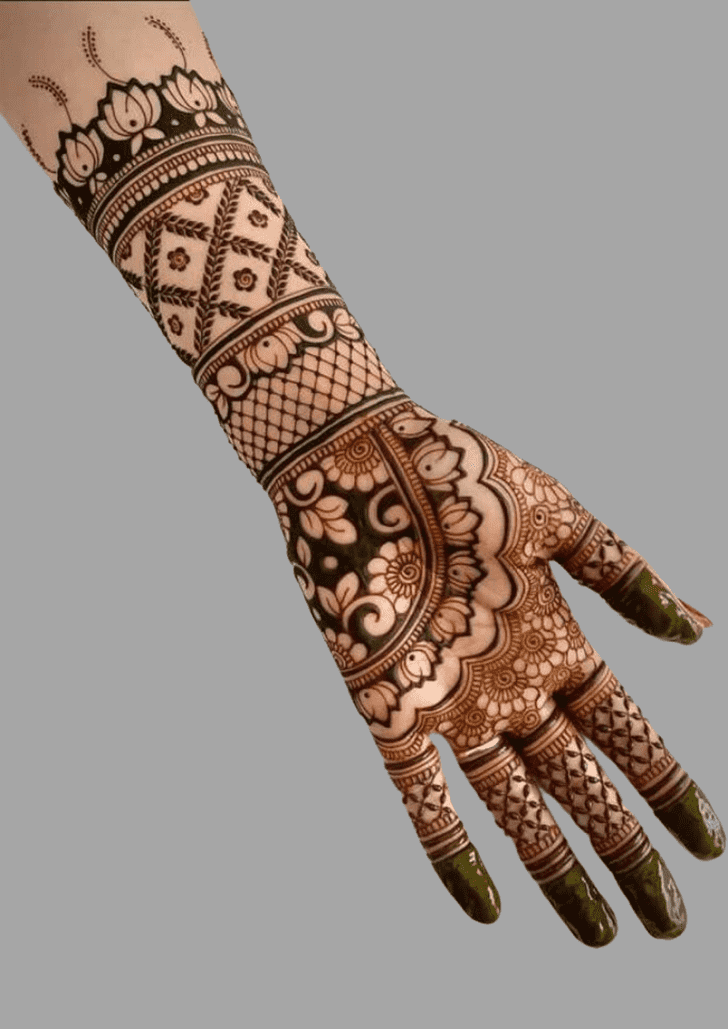 Mesmeric Brazil Henna Design